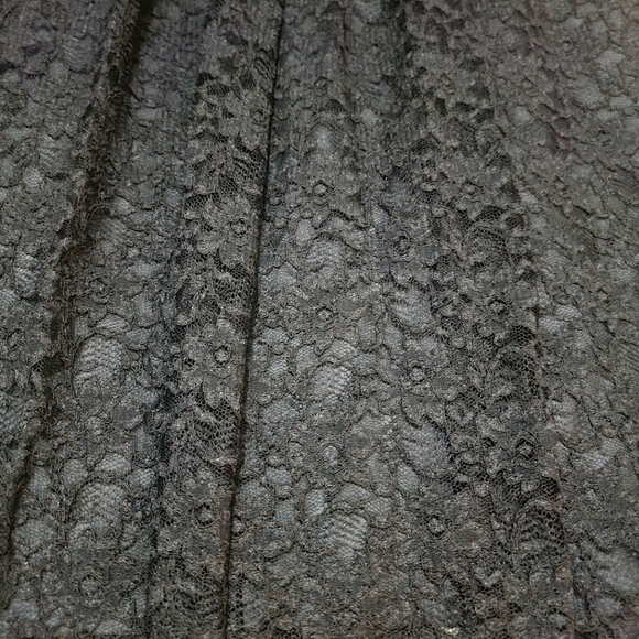 Laura Ashley black lace design skirt UK 14 - Picture 4 of 5